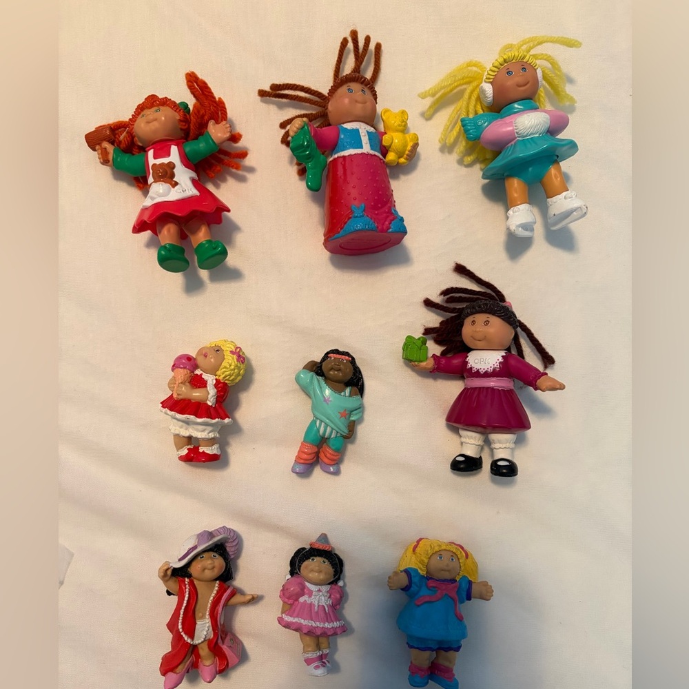 Cabbage Patch Kids Mini Figures Lot – 9 Vintage PVC Dolls (1980s–1990s)